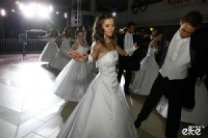 296880_270257176345952_100000850157082_799996_165251620_n