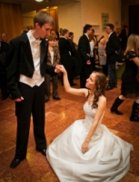 306067_454457897924392_1835283070_n