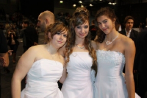 536198_596442143724584_1739584846_n